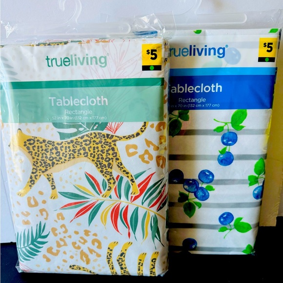 2 True Living Jungle Print Tablecloths 52x70” NWT Jungle Leopard and blueberry - Picture 1 of 7